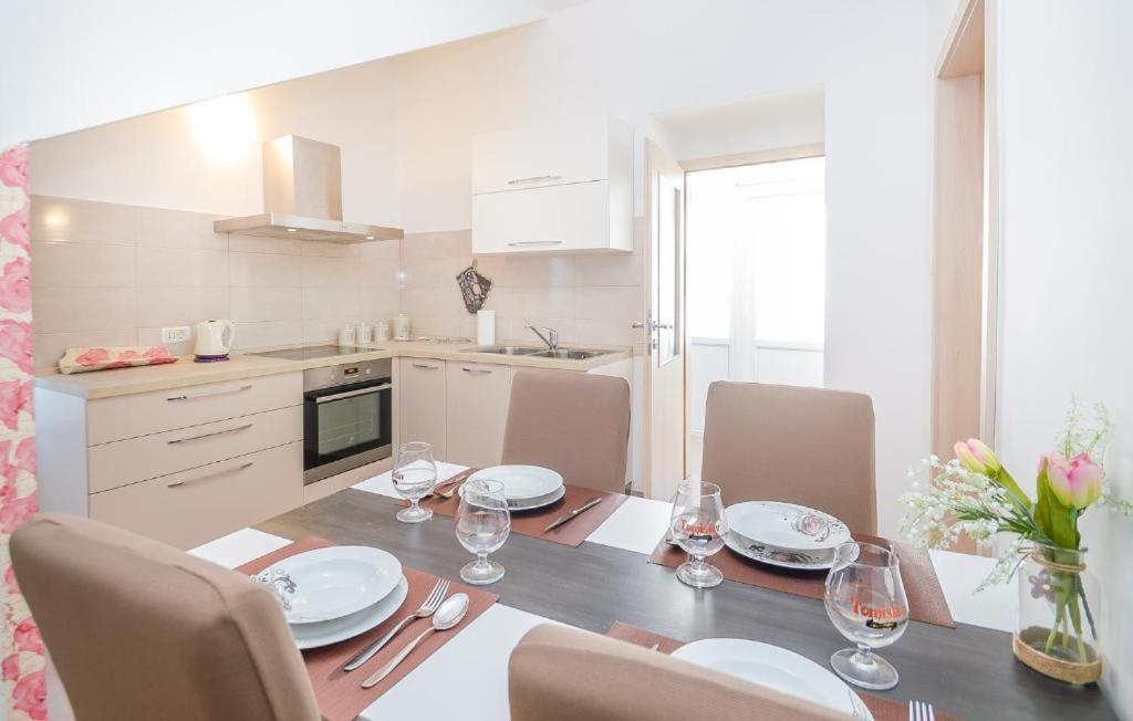 Apartman Ivano Pula Ngoại thất bức ảnh