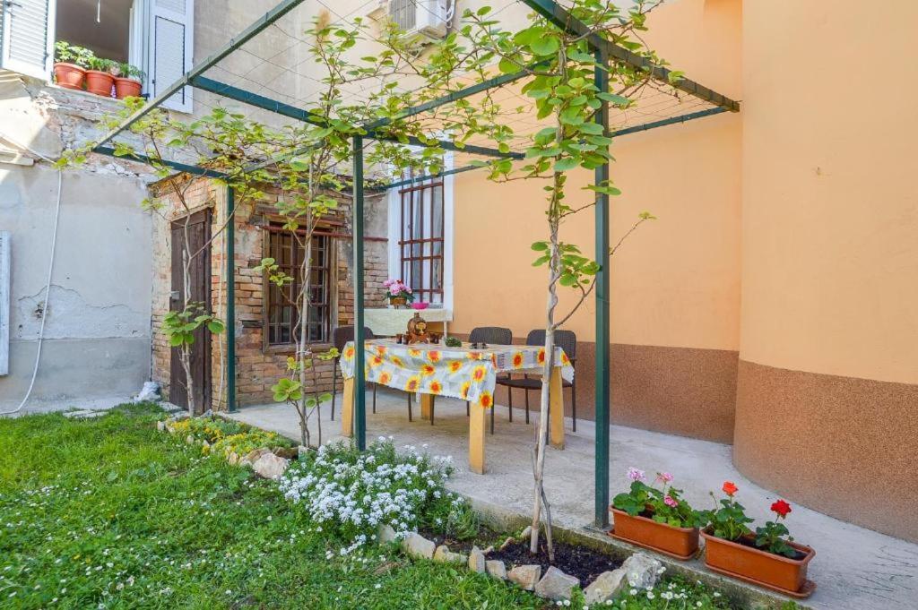 Apartman Ivano Pula Ngoại thất bức ảnh